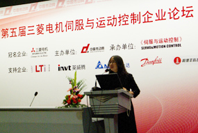 ����늙C�Ԅӻ����Ϻ������޹�˾�Ј�����(j��ng)�����A