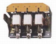 HR3、HR5、HR6系列熔斷器式隔離開關(guān)