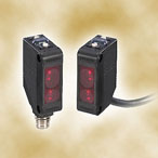 日本OMRON 光電傳感器-距離設(shè)定型光電開關(guān)-E3Z-LS（代理）