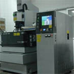 意美德精密數(shù)控電火花加工機(jī)床