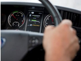 圖注：Scania 駕駛員輔助顯示面板 