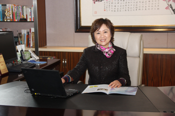 科遠股份總裁胡歙眉女士