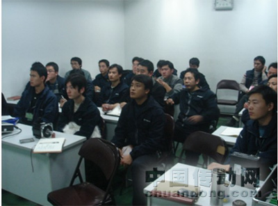 中達(dá)電通杭州機(jī)電到富士康錢塘工業(yè)園技術(shù)交流現(xiàn)場(chǎng)