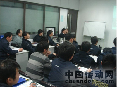 中達(dá)電通杭州機(jī)電到富士康錢塘工業(yè)園技術(shù)交流現(xiàn)場(chǎng)