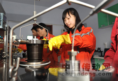 中原油田走依靠技術(shù)占領(lǐng)市場之路