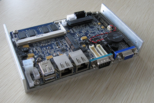 平望科技引領(lǐng)低功耗凌動(dòng)主板新潮流-3.5寸主板推薦