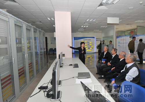 中國(guó)繼電保護(hù)泰斗級(jí)專家來(lái)公司參觀指導(dǎo) 