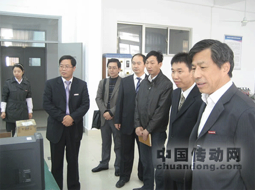 匯川再譜校企合作新篇-常州紡織服裝職業(yè)技術(shù)學(xué)院教學(xué)設(shè)備捐贈儀式