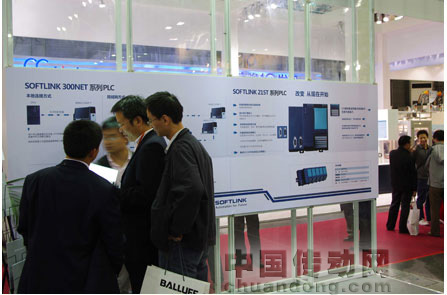 SOFTLINK300NETCPU集成多個通訊接口，使用更方便