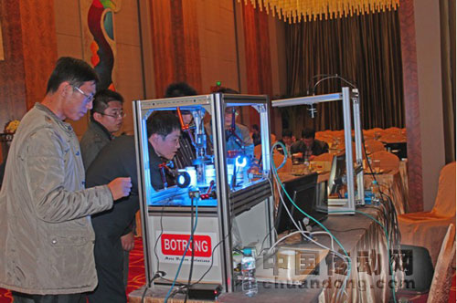 到場客戶對產(chǎn)品有著濃厚的興趣