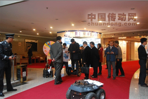 研祥智能“玩轉(zhuǎn)”博士密集的中國自動(dòng)化大會(huì)