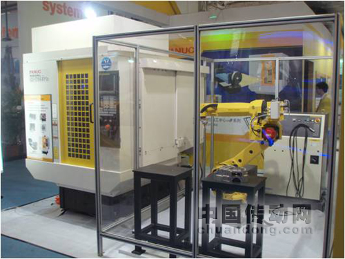 FANUCRobotM-20iA與Robodrillɑ-T21iFb