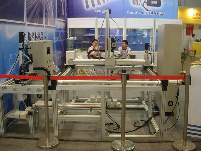 碼垛機(jī)器人1