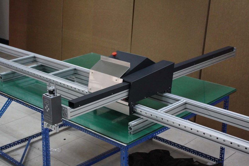 斯霓瑞 SNR-FB便攜數(shù)控切割機(jī)