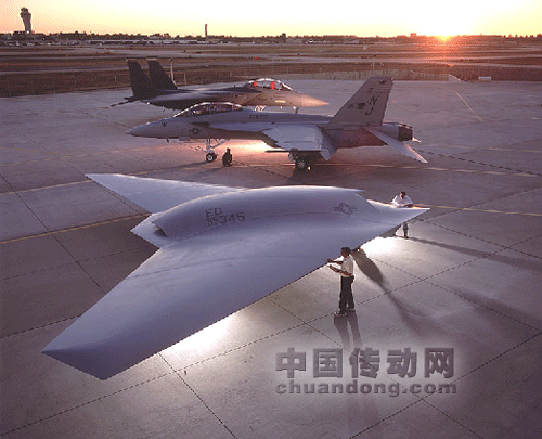 美國(guó)“全球鷹”無(wú)人機(jī)將對(duì)抗中國(guó)航母