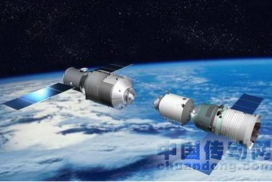 左為天宮系列空間實(shí)驗(yàn)室、右為神舟飛船