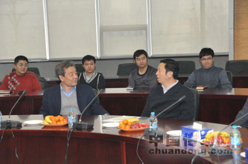 市委常委、常務(wù)副市長顧春明蒞臨新松慰問院士專家