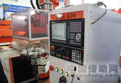 展會上的維宏NK300一體機(jī)