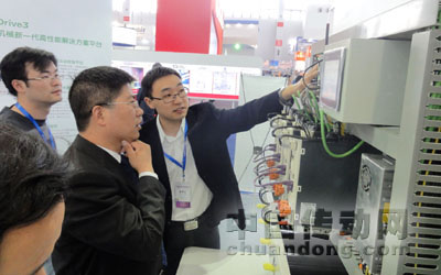 施耐德電氣在2012全國制藥機械博覽會上現(xiàn)場演示優(yōu)選自動化解決方案