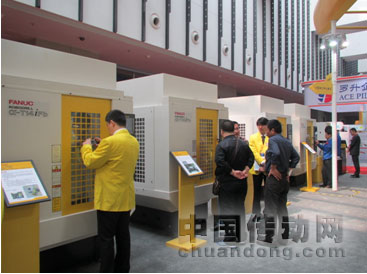 一字排開的FANUC小型加工中心