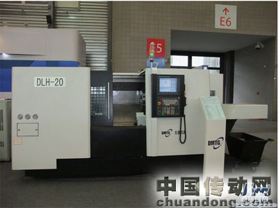 配置華中HNC-848數控系統(tǒng)的DLH-20高速車削中心