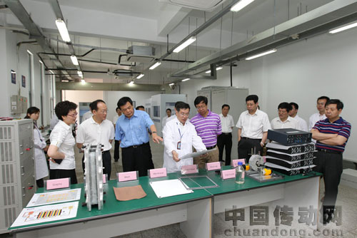 5月29日，國電南自集團(tuán)公司黨組成員、副總經(jīng)理鄧建玲到公司調(diào)研